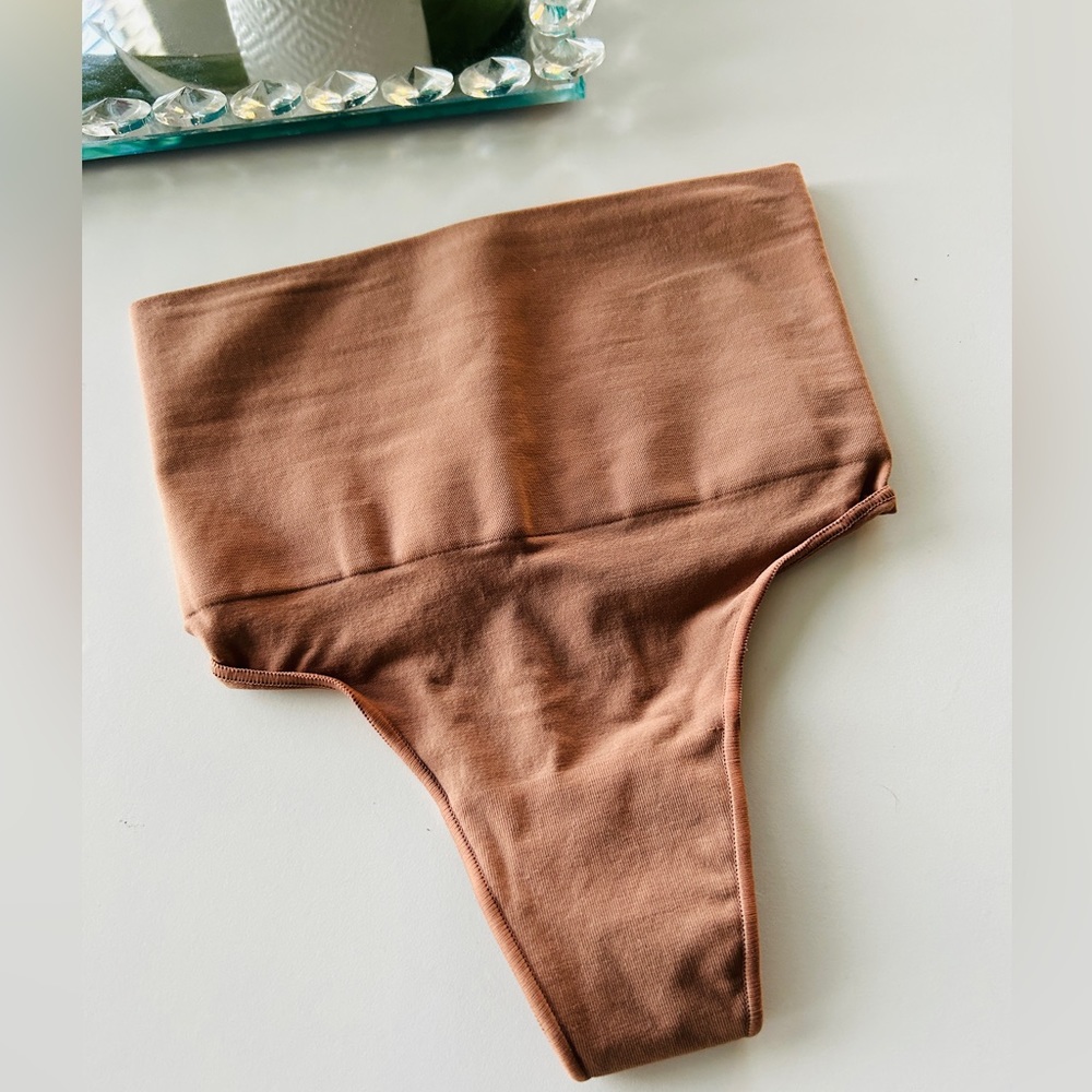 Skims Core Control Thong